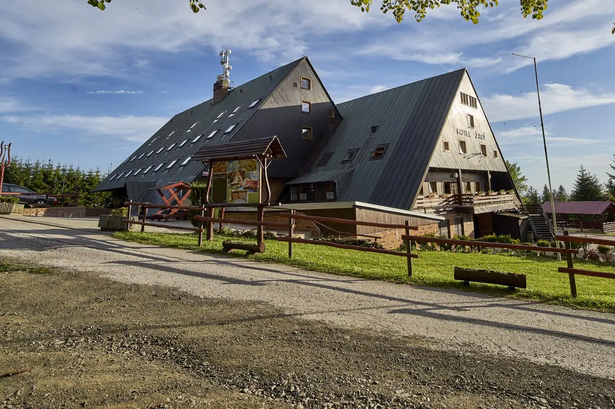 Hotel Žalý
